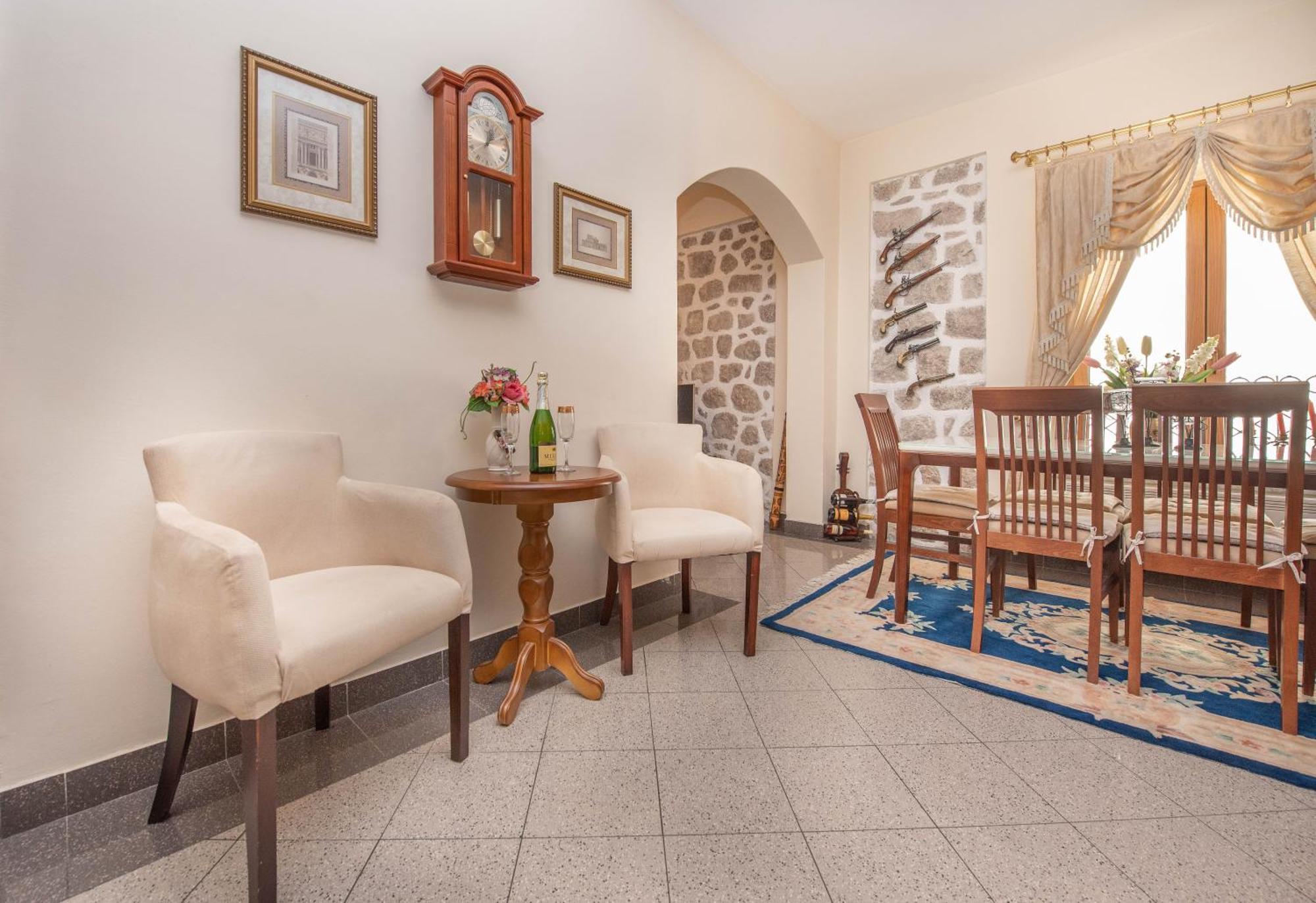 S&P City Center Apartments Котор Экстерьер фото