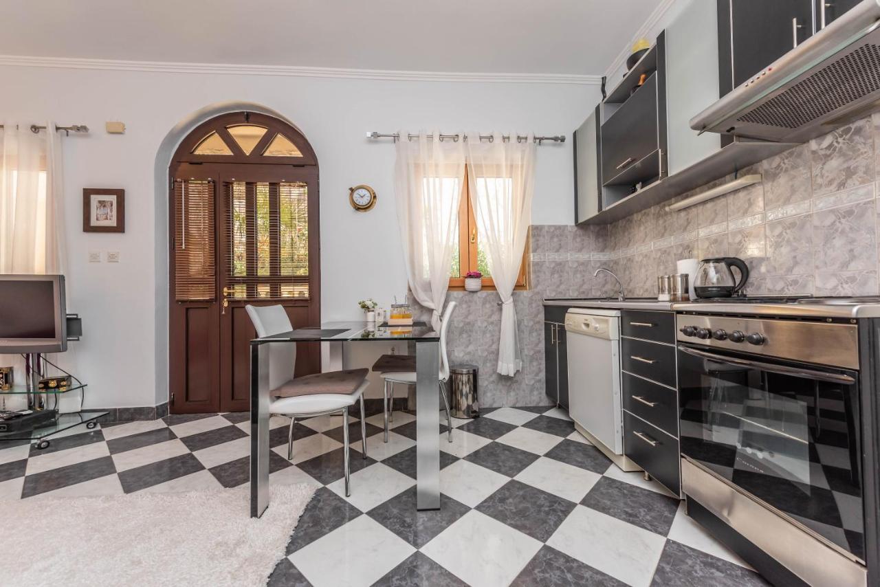 S&P City Center Apartments Котор Экстерьер фото